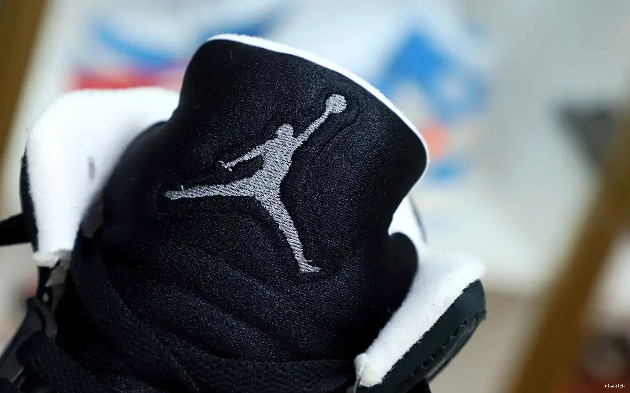 AIR 5 JORDAN 2021 RETRO 'OREO' 0704